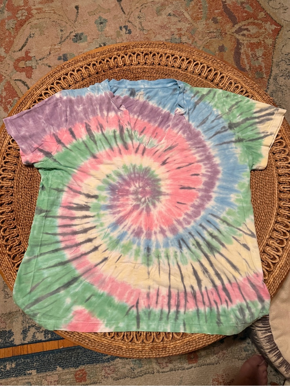 Victorias Secret tie dyed tee. XL. Pastels.